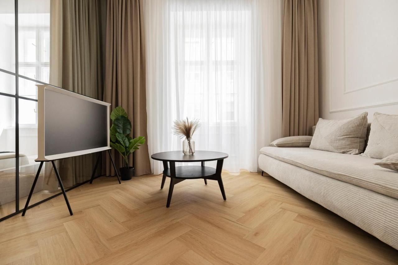 Geneve - Old Town Apartment Братислава Экстерьер фото